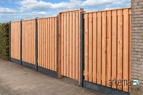 Houtbetonschutting Actie - Red Class Wood set per 2 meter