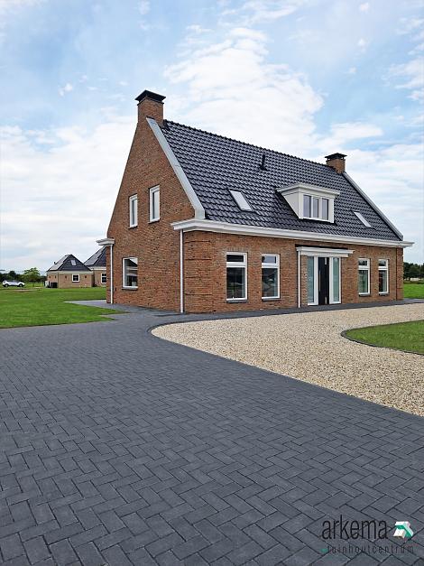 Patio brick 8 cm black TOP komo